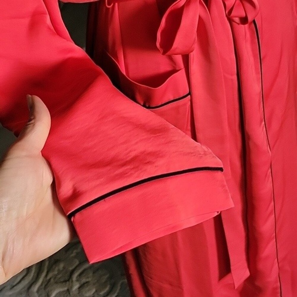 Fabletics Women's Robe Size M - Picture 4 of 8